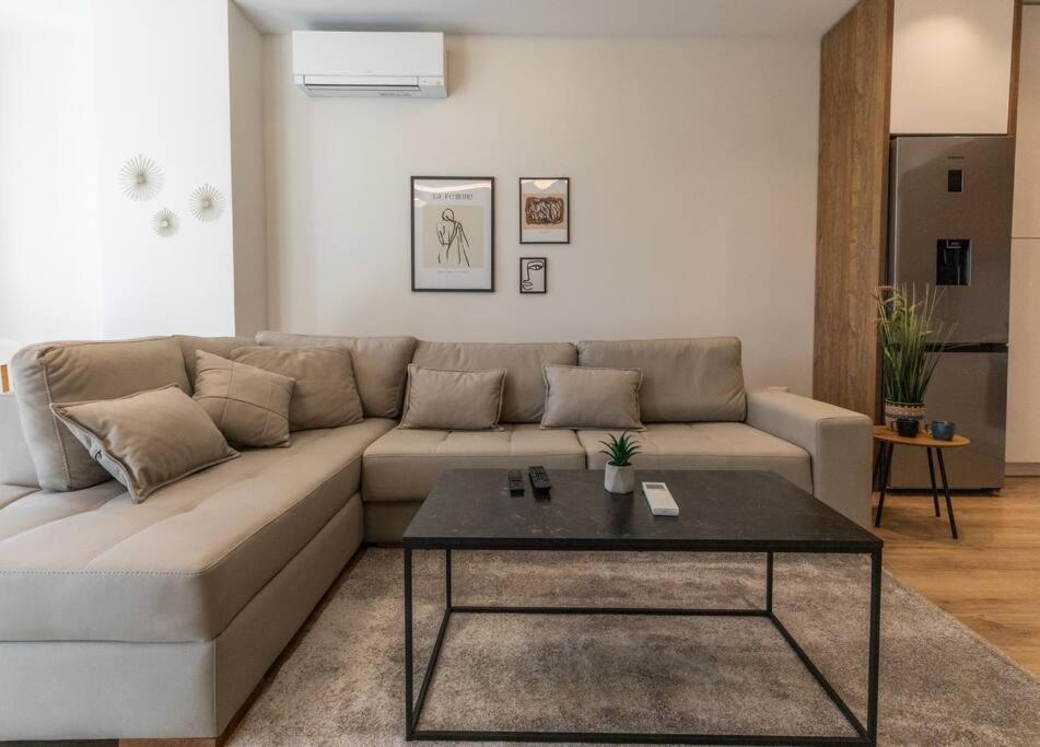 Green Leaf Apartment Tirana Extérieur photo